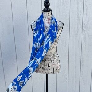 Blue and White Patterned Scarf